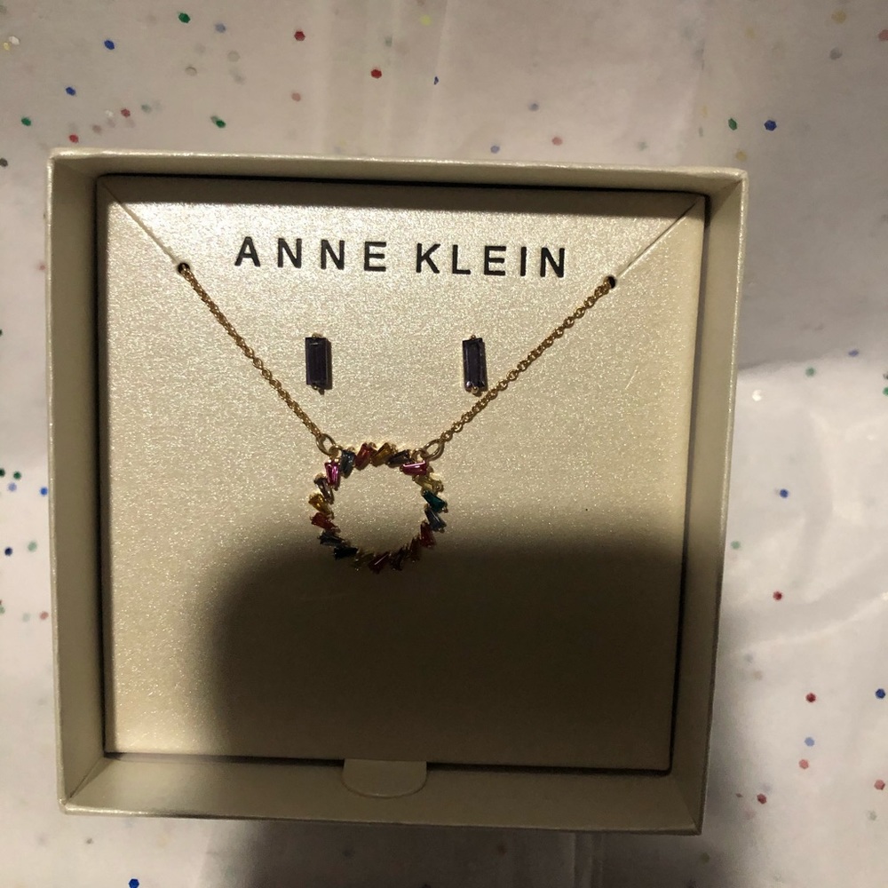 Earrings set